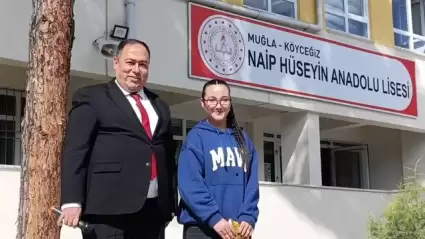 Sakarya Türküsü’yle Zirveye: Sıla Eren Muğla İl Birincisi Oldu