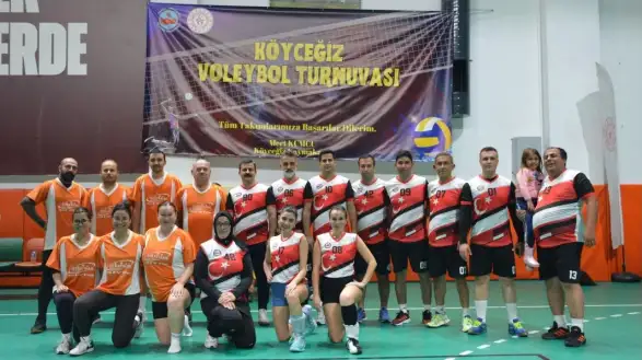 Köyceğiz Voleybol Turnuvası'nda Kritik Galibiyetler: Kaymakamlık Set Vererek Kazandı