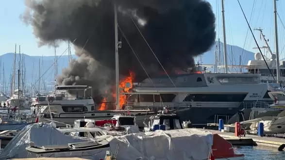 Fethiye’de Marinada Yangın Paniği: Bir Motoryat ve Üç Tekne Kül Oldu