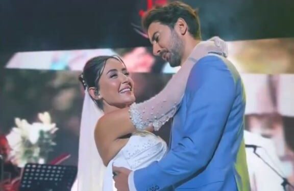 Melek Mosso ve Serkan Sağdıç evlendi! Düğün yerine yardım konseri düzenlediler