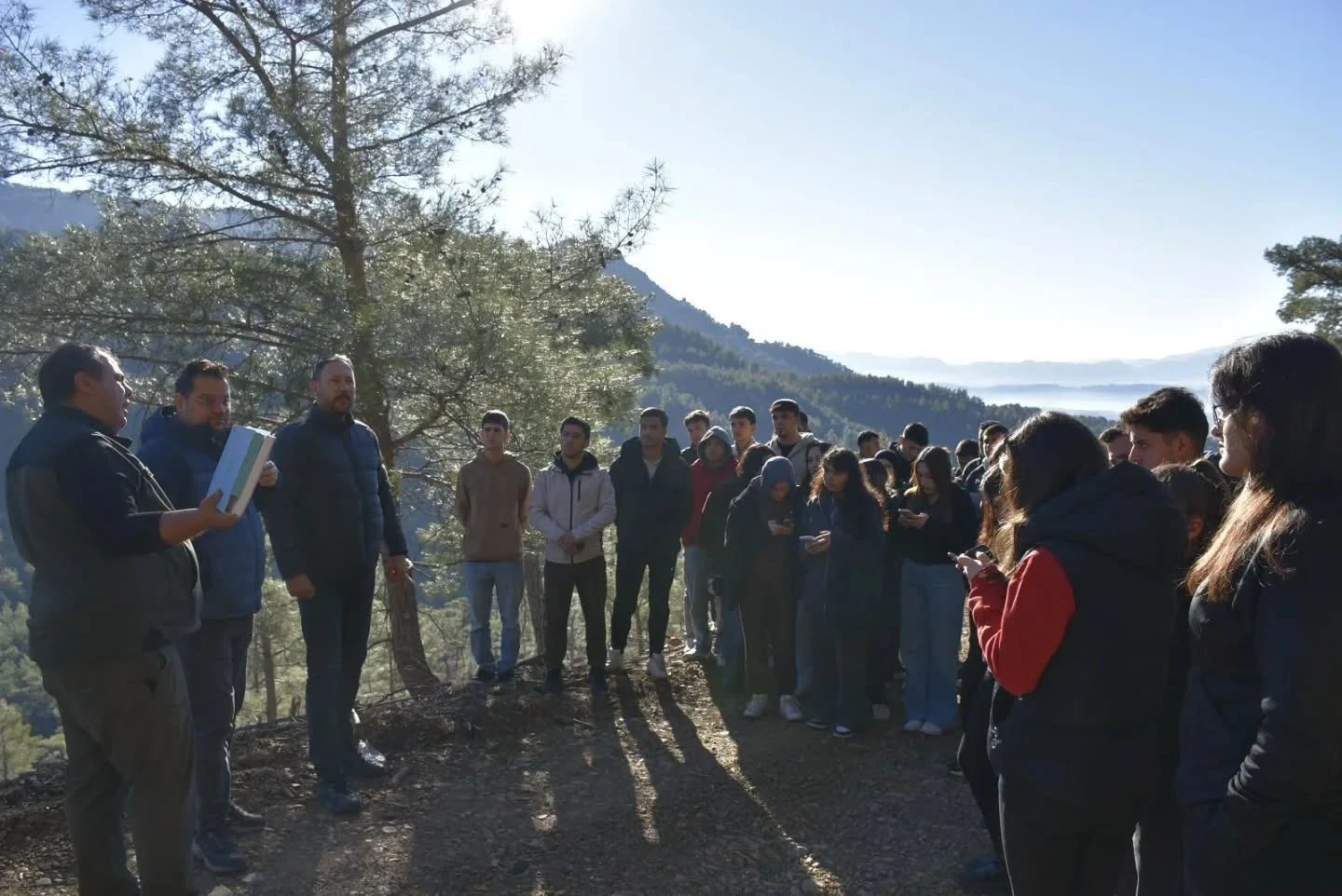 Köyceğiz MYO Öğrencileri Uygulamalı Eğitimde: Ormancılık Dersleri Sahada İşlendi